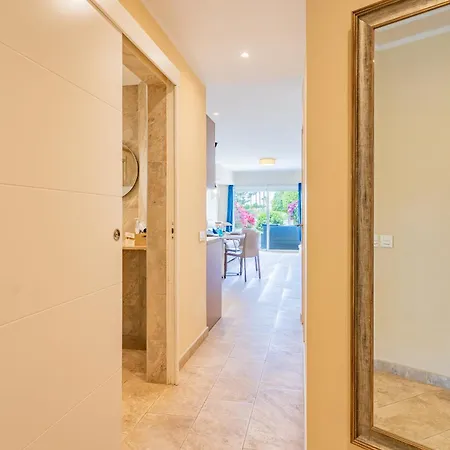 Apartman Con Terraza En Primera Linea El Duque, Altamira