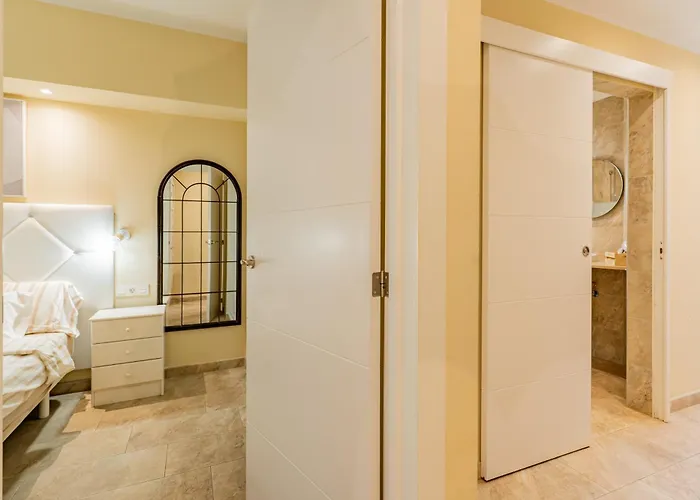 Con Terraza En Primera Línea El Duque, Altamira Apartamento *