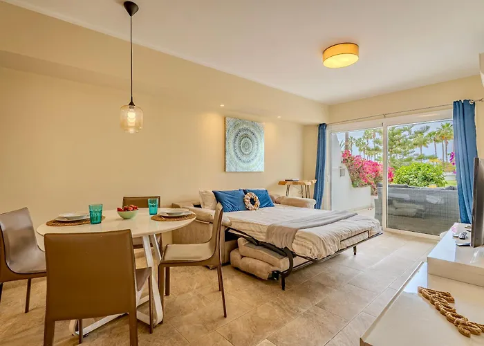 Con Terraza En Primera Línea El Duque, Altamira Apartamento *