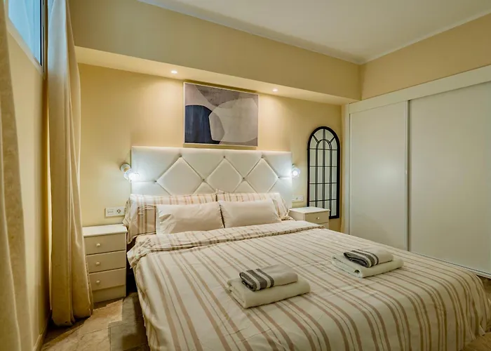 Con Terraza En Primera Línea El Duque, Altamira Apartamento *