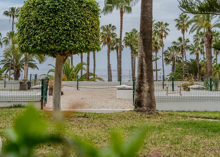 Con Terraza En Primera Línea El Duque, Altamira
