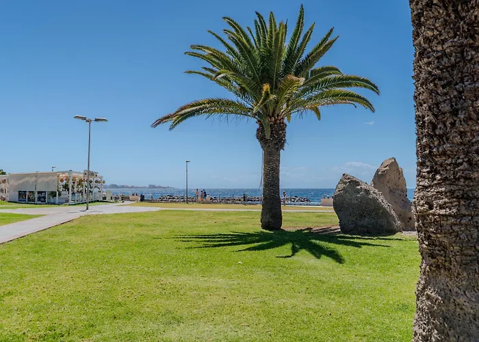 Con Terraza En Primera Línea El Duque, Altamira Apartamento *