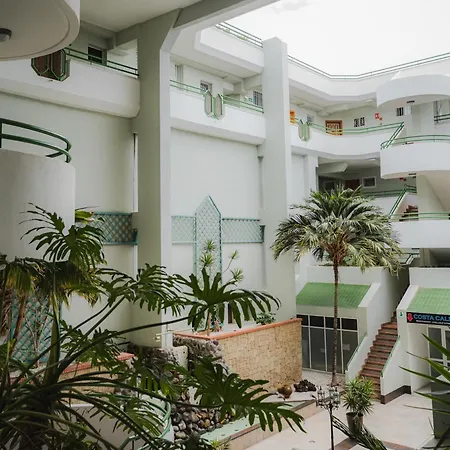 Con Terraza En Primera Linea El Duque, Altamira *